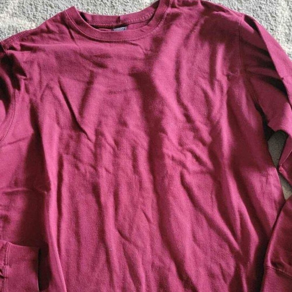 Womens size medium Lands End Maroon Long Sleeve Shirt